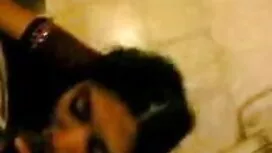 স্বর্ণকেশী সুন্দরি ব ...