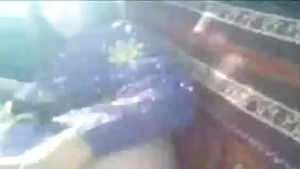 বড় সুন্দরী মহিলা বি ...