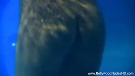 বড় হিন্দি সেক্সি বি ...