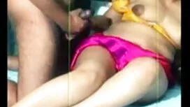 তিনে মিলে, সুন্দরি স ...