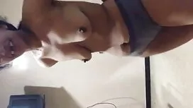 কম্পন সেক্সি ওপেন বি ...