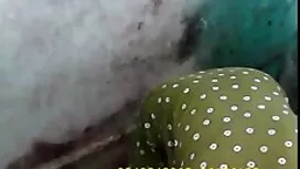 বড় সুন্দরী মহিলা ওপ ...